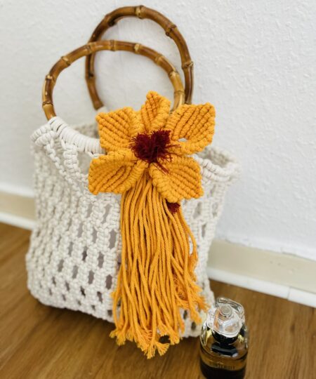 With a touch of handmade macrame flower enjoy your summer….